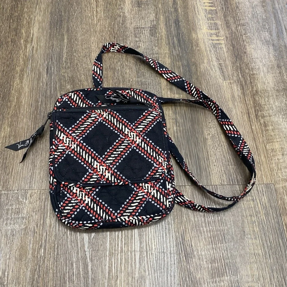 Vera Bradley Mini Hipster Crossbody Bag Black Red White‎ Batik Quilted Cotton